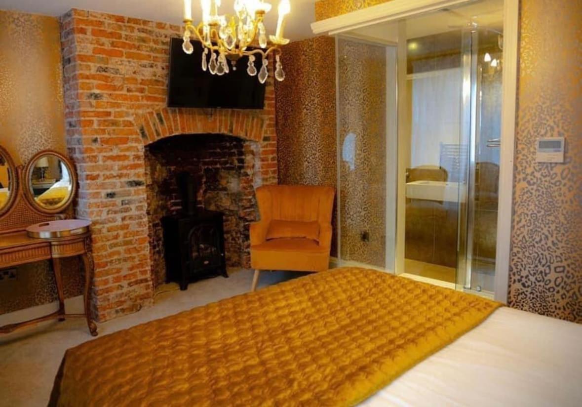 Hotel Oyo The Townhouse à Durham Extérieur photo