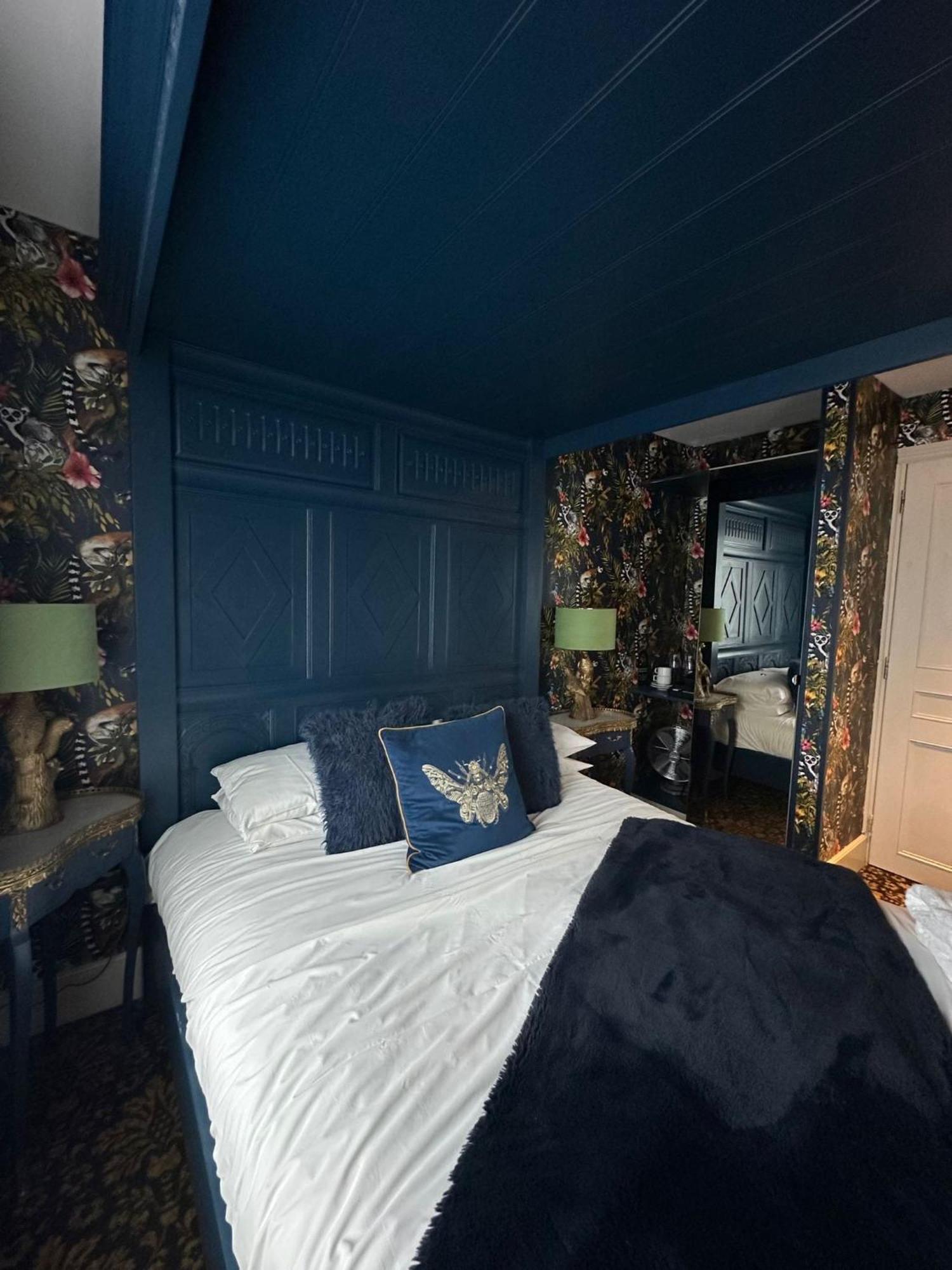 Hotel Oyo The Townhouse à Durham Extérieur photo